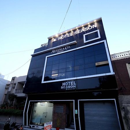 Hotel Season Ahmedabad Eksteriør billede