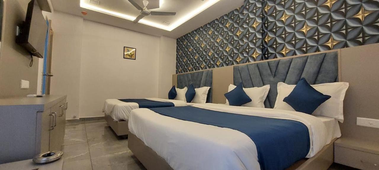 Hotel Season Ahmedabad Eksteriør billede