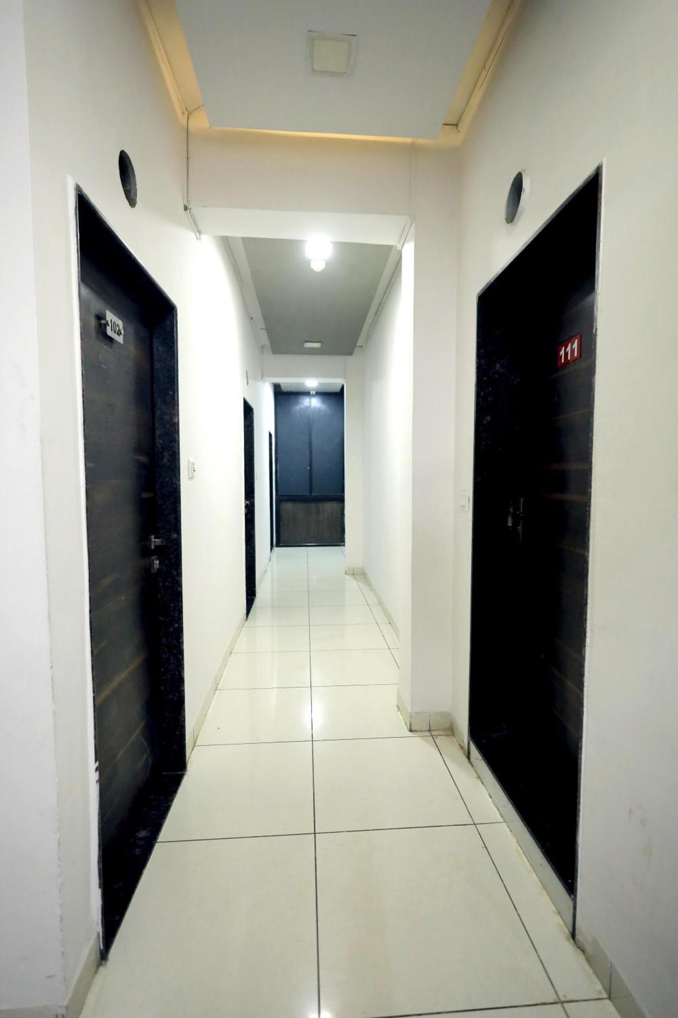 Hotel Season Ahmedabad Eksteriør billede